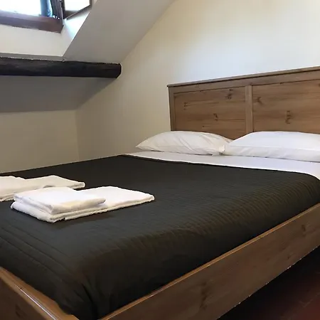 Apartment Charming The Castle Milan