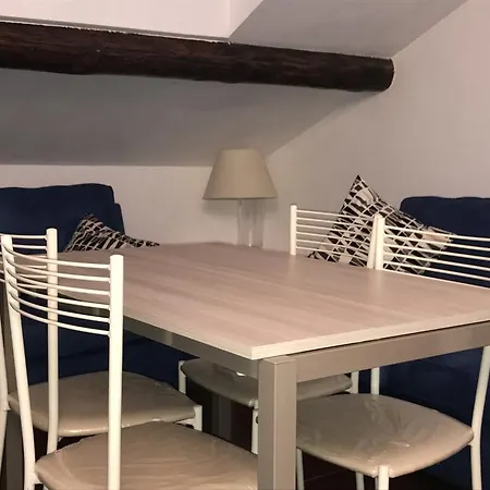 Charming The Castle Apartment *